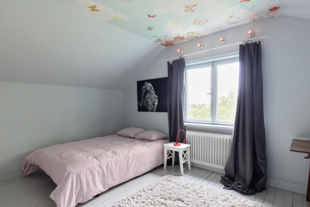 Fantastic 4 Bedroom Home In Bromma With Everything Стокхолм Екстериор снимка